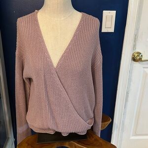 Women’s Lavender Colored Low Cut Crossover Sweater Size Small